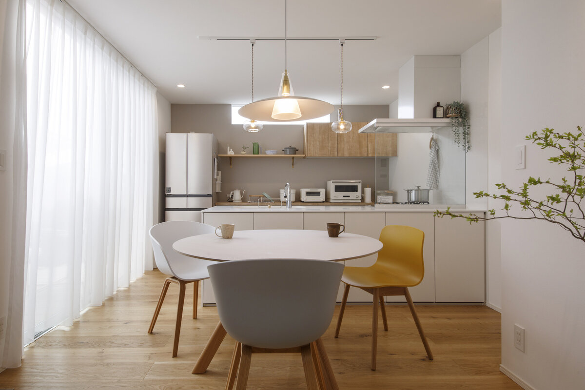 心地よい北欧テイストが広がる、柔らかなホワイトインテリア